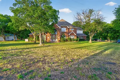 135 Kirkpatrick Road, Ennis, TX 75119 - Photo 2