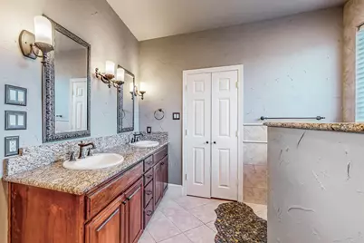 18156 Frankford Lakes Circle, Dallas, TX 75252 - Photo 14