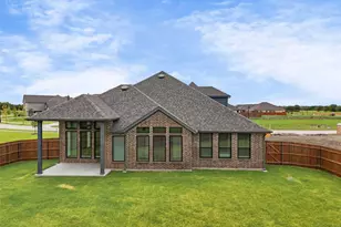 552 Holiday Ave, Waxahachie, TX 75165 - Photo 40