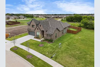 552 Holiday Avenue, Waxahachie, TX 75165 - Photo 38