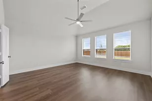 552 Holiday Ave, Waxahachie, TX 75165 - Photo 14