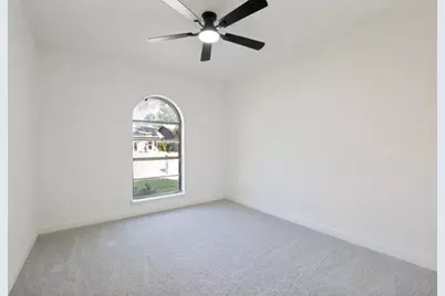 1910 Rambling Ridge Lane, Carrollton, TX 75007 - Photo 20