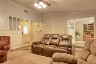 105 Santa Fe Cir, Waxahachie, TX 75165 - Photo 8