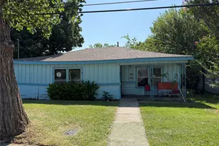 616 White St, Whitesboro, TX 76273 - Photo 2