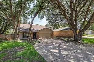2703 Partridge Ave, Arlington, TX 76017 - Photo 2