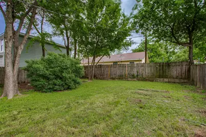 818 E Woodin Boulevard, Dallas, TX 75216 - Photo 28