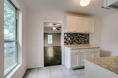 818 E Woodin Boulevard, Dallas, TX 75216 - Photo 16