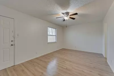 1817 San Rafael Street, Fort Worth, TX 76134 - Photo 10