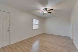 1817 San Rafael St, Fort Worth, TX 76134 - Photo 10