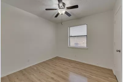 1817 San Rafael Street, Fort Worth, TX 76134 - Photo 14