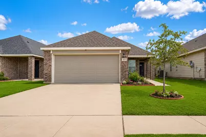 421 Sussex Drive, Everman, TX 76140 - Photo 2