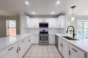 6878 Genevieve Dr, Fort Worth, TX 76137 - Photo 2