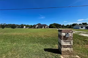 127 Valley Meadows Dr, Springtown, TX 76082 - Photo 32