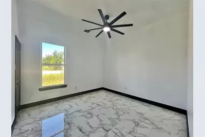 127 Valley Meadows Drive, Springtown, TX 76082 - Photo 22