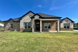 127 Valley Meadows Dr, Springtown, TX 76082 - Photo 1