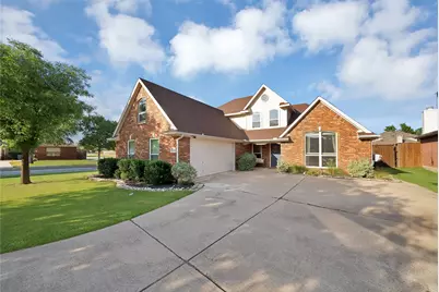 2210 Evergreen Cove, Corinth, TX 76208 - Photo 2