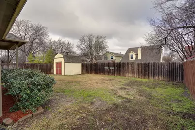 617 E Worth Street, Grapevine, TX 76051 - Photo 20