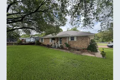 209 N 4th Street, Crandall, TX 75114 - Photo 2