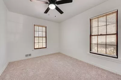 1233 Marion Avenue, Fort Worth, TX 76104 - Photo 6
