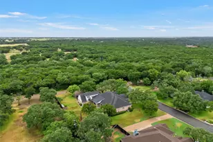 100 Laurel Oaks Ln, Crawford, TX 76638 - Photo 38