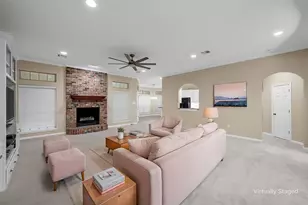 100 Laurel Oaks Ln, Crawford, TX 76638 - Photo 8