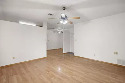 1809 Sprucewood Avenue, Stephenville, TX 76401 - Photo 4