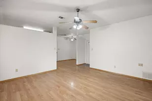 1809 Sprucewood Ave, Stephenville, TX 76401 - Photo 4