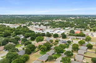 1809 Sprucewood Ave, Stephenville, TX 76401 - Photo 30