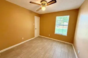 2604 Crix Ln, Fort Worth, TX 76140 - Photo 8