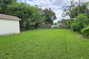922 Hollywood Ave, Dallas, TX 75208 - Photo 22