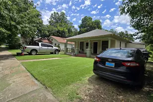 922 Hollywood Ave, Dallas, TX 75208 - Photo 2