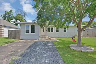 113 E Linda Dr, Garland, TX 75041 - Photo 2