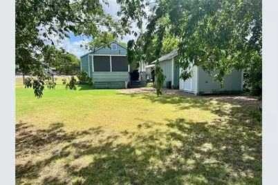 407 Baylor Street, Nocona, TX 76255 - Photo 8