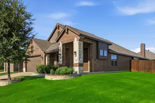 7533 Rothbury Dr, Fort Worth, TX 76179 - Photo 4