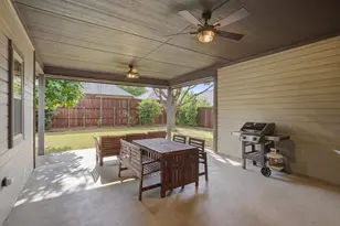 305 Delaware St, Burleson, TX 76028 - Photo 20
