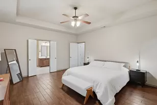 305 Delaware St, Burleson, TX 76028 - Photo 14