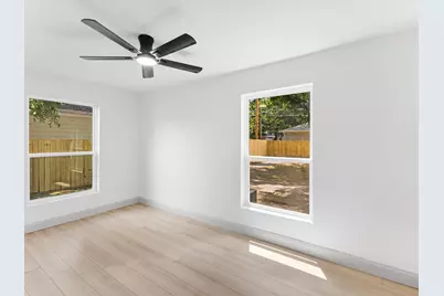 833 Springbrook Drive, Fort Worth, TX 76107 - Photo 18