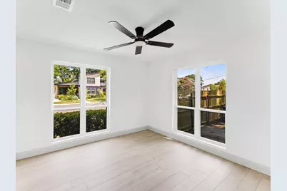 833 Springbrook Drive, Fort Worth, TX 76107 - Photo 14