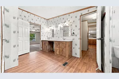 110 Draper Drive, Springtown, TX 76082 - Photo 24