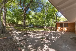 985 N Rustic Cir, Dallas, TX 75218 - Photo 26