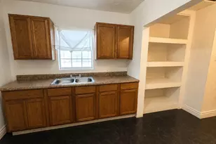 1309 S Riverside Dr, Fort Worth, TX 76104 - Photo 6