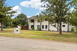 4064 High Summit Dr, Dallas, TX 75244 - Photo 32