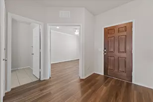 824 Lemongrass Ct, Fort Worth, TX 76131 - Photo 2