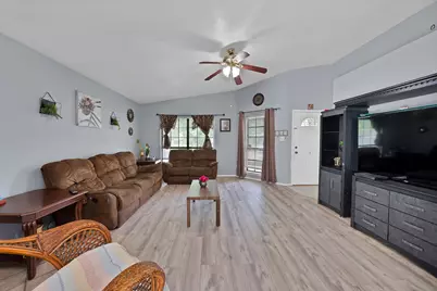 7729 Portman Avenue, Fort Worth, TX 76112 - Photo 4