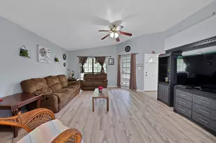 7729 Portman Ave, Fort Worth, TX 76112 - Photo 4