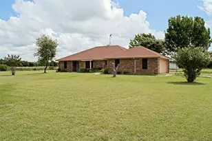 3511 Co Rd 1108, Celeste, TX 75423 - Photo 2