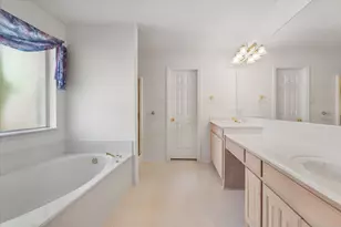 817 Willow Ct, Saginaw, TX 76179 - Photo 24
