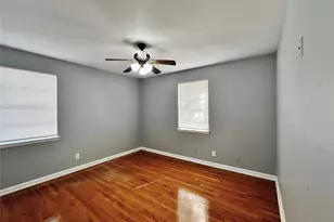 714 Cranbrook Ln, Grand Prairie, TX 75052 - Photo 10