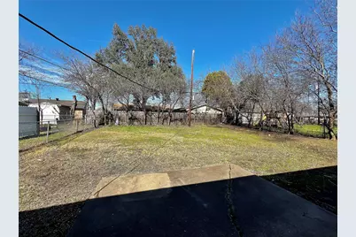 714 Cranbrook Lane, Grand Prairie, TX 75052 - Photo 16
