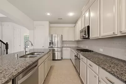 201 Oak Point Drive, McKinney, TX 75071 - Photo 12